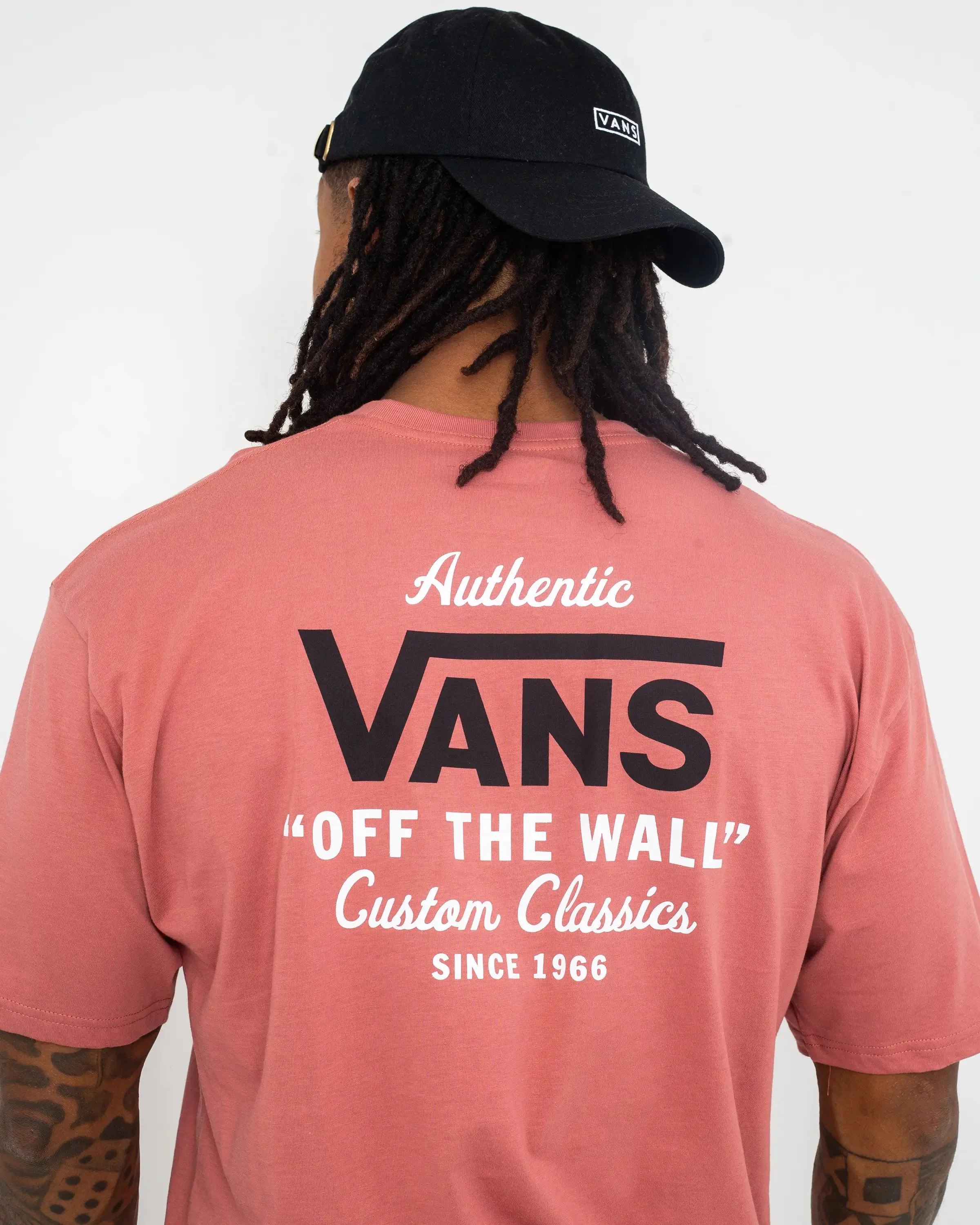 Holder Classic T-Shirt in Withered Rose & Black