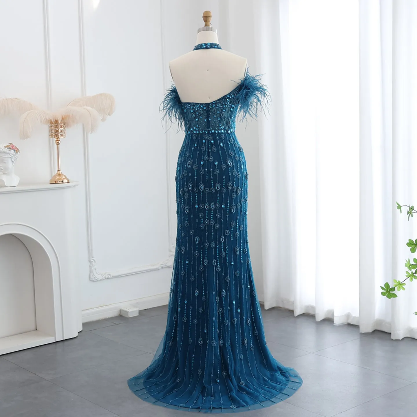 Luxury Feather Halter Mermaid Evening Dress SS176