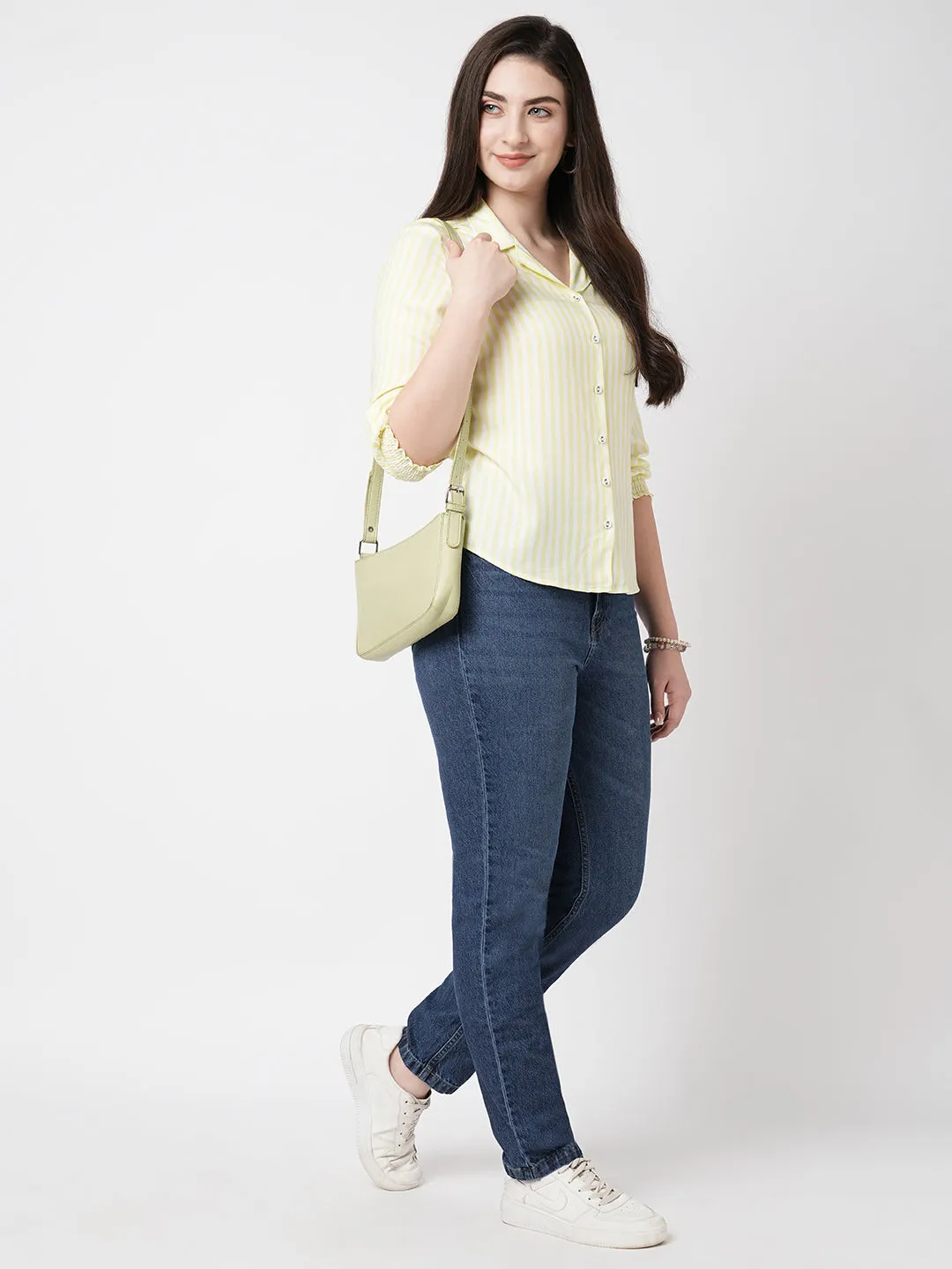 Women High-Rise Mom Fit Jeans